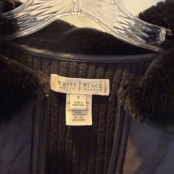 White House Black Market Black Quilted Puffer Jacket knit sleeves and back - Picture 3 of 3